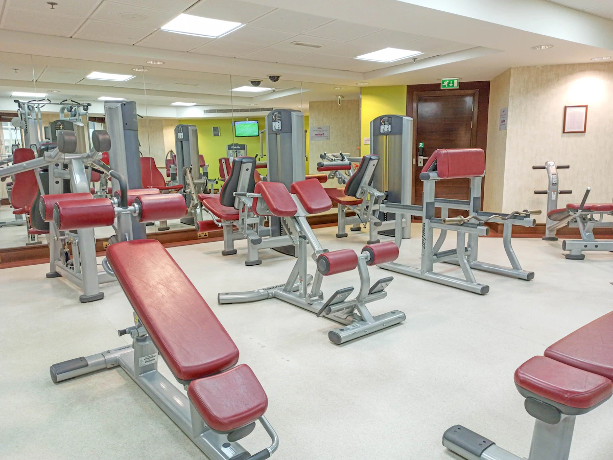 باشگاه بدنسازی هتل کراون پلازا دیره دبی